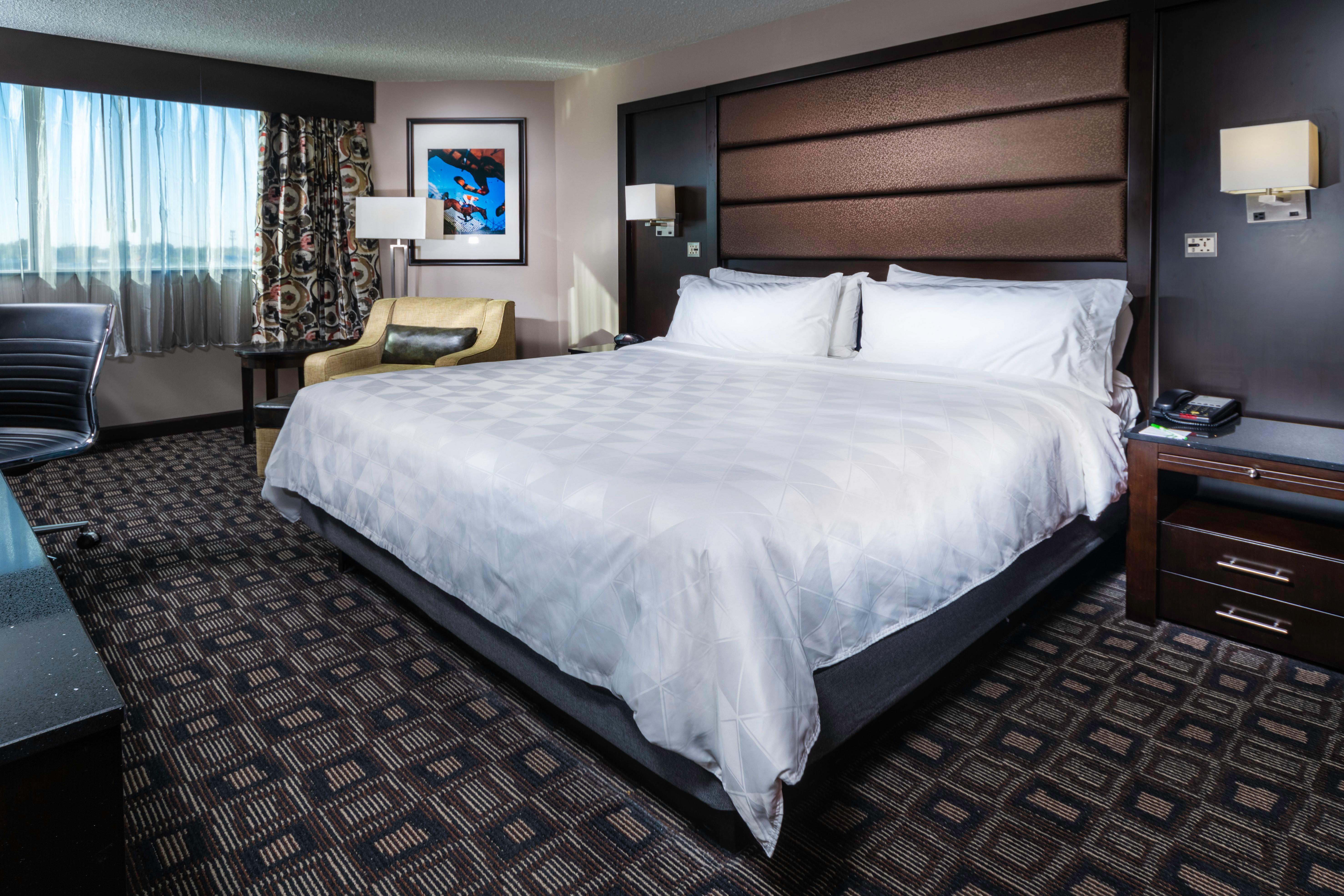 Holiday Inn Louisville East - Hurstbourne By Ihg Bagian luar foto