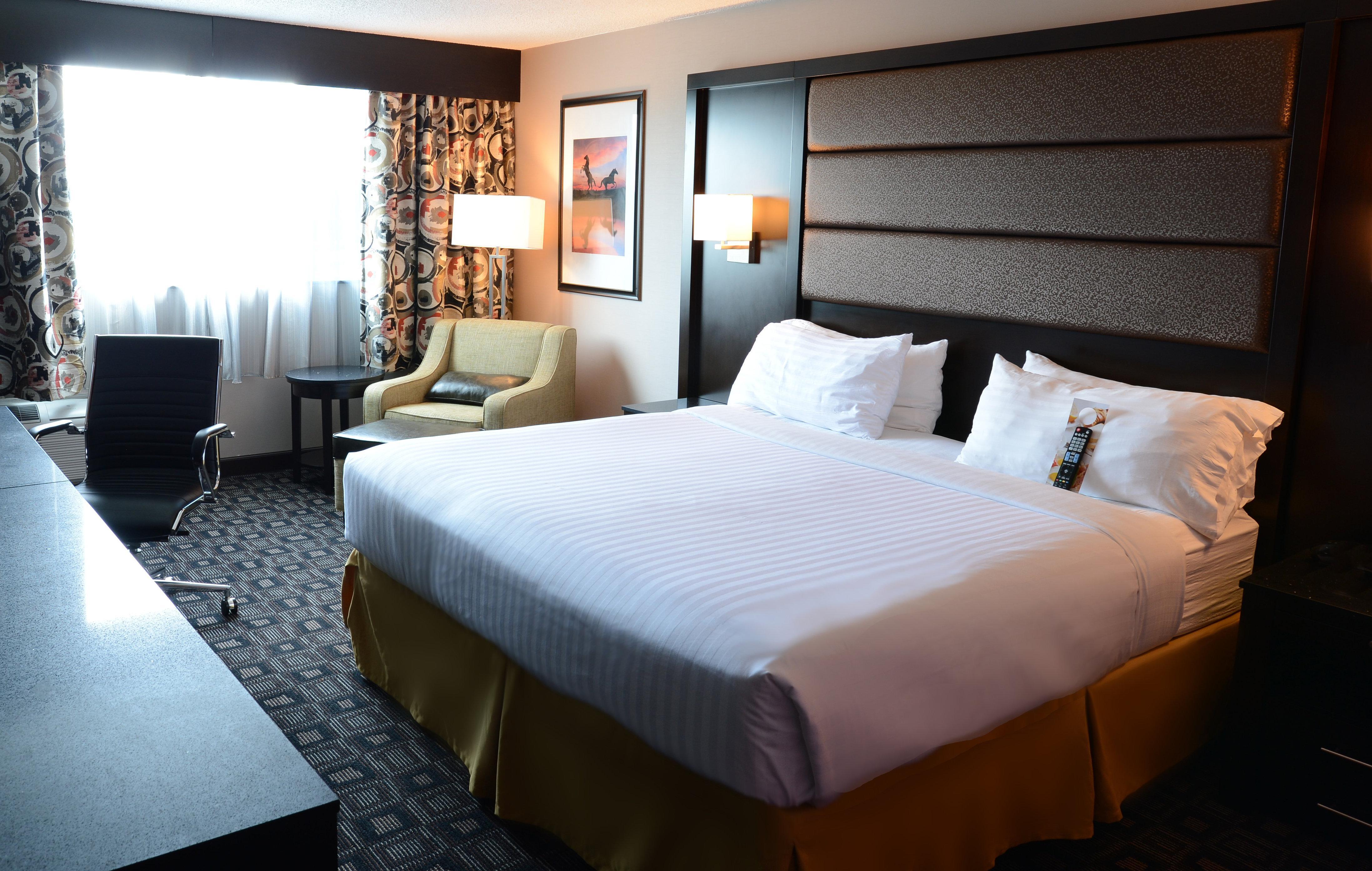 Holiday Inn Louisville East - Hurstbourne By Ihg Bagian luar foto
